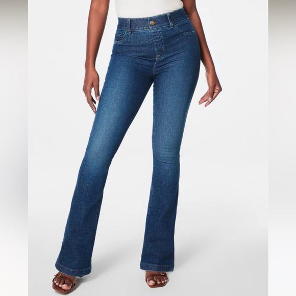 SPANX SPANXshape EveryWear Flare Jeans Authentic Blue Size XL NEW - Picture 1 of 15
